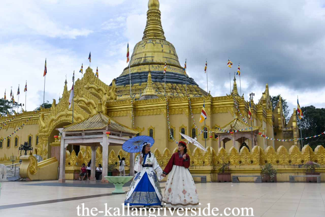 Taman Wisata Alam Lumbini Pagoda Shwedagon Yang Indah