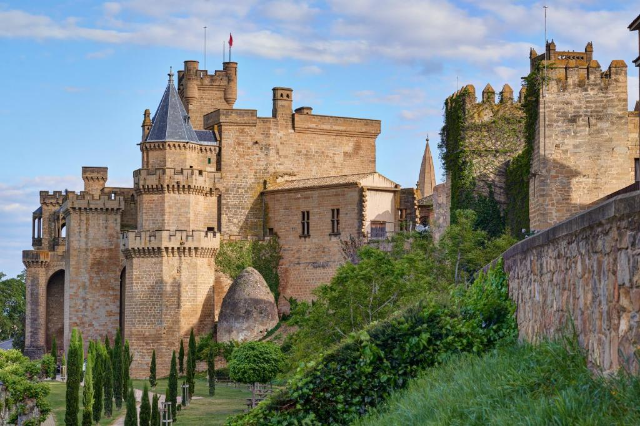 Objek Wisata Bersejarah Wajib Kamu Kunjungin di Catalonia
